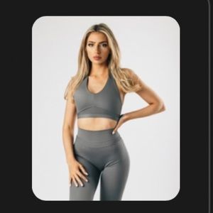 Alphalete Alphalux Harmony Bra - Quiet Shade - XS